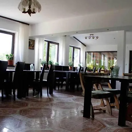 Pensiunea Din Livada Guest house 3*